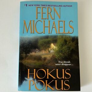 2007 Vintage Paperback Book Hokus Pokus By Fern Michaels